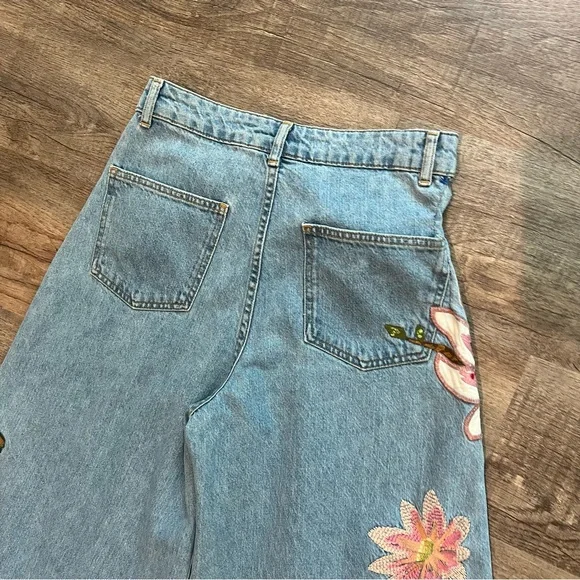 Farm Rio Embroidered Floral Wide-Leg Jeans Raw Hem Flower Bird Size Small - Picture 10 of 15